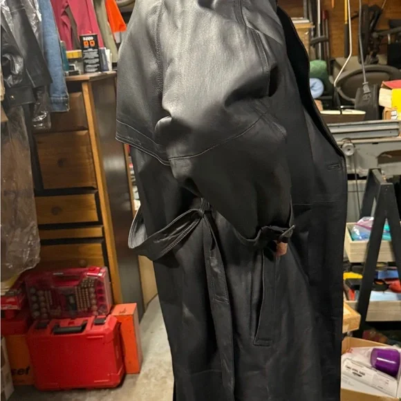 Personal choice trench coat leather large